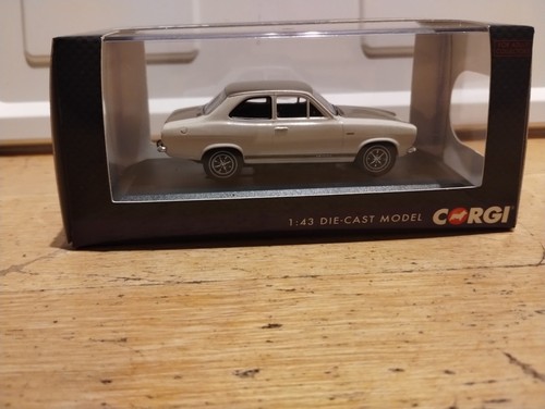 Corgi ford escort mk1 twin - corgi,